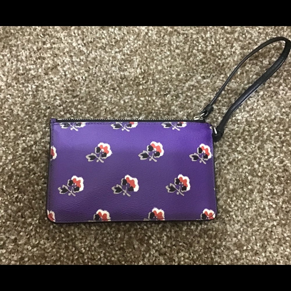 Coach wristlet - Picture 2 of 2